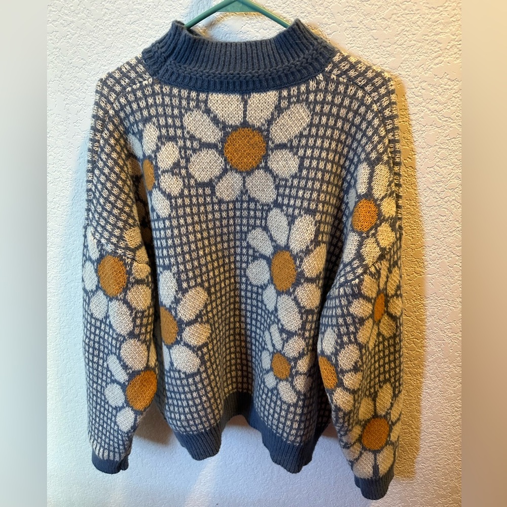 SHEIN Blue Cream and Gold Floral Knit Sweater